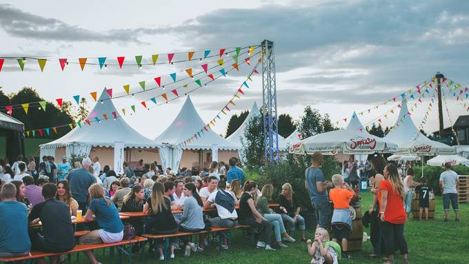 600 Traktoren, Weinfest und viel Musik