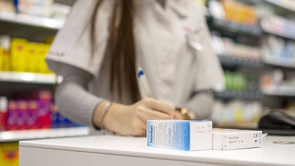 Kasse der Amavita Apotheke: Die Galenica Gruppe hat 2023 mehr eingenommen. (Archivbild)