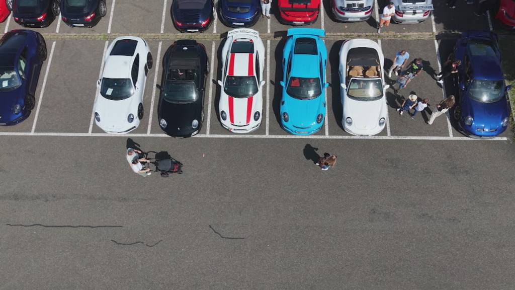 Porsche-Power in Haag: 600 Edelkarossen verzücken die PS-Fans