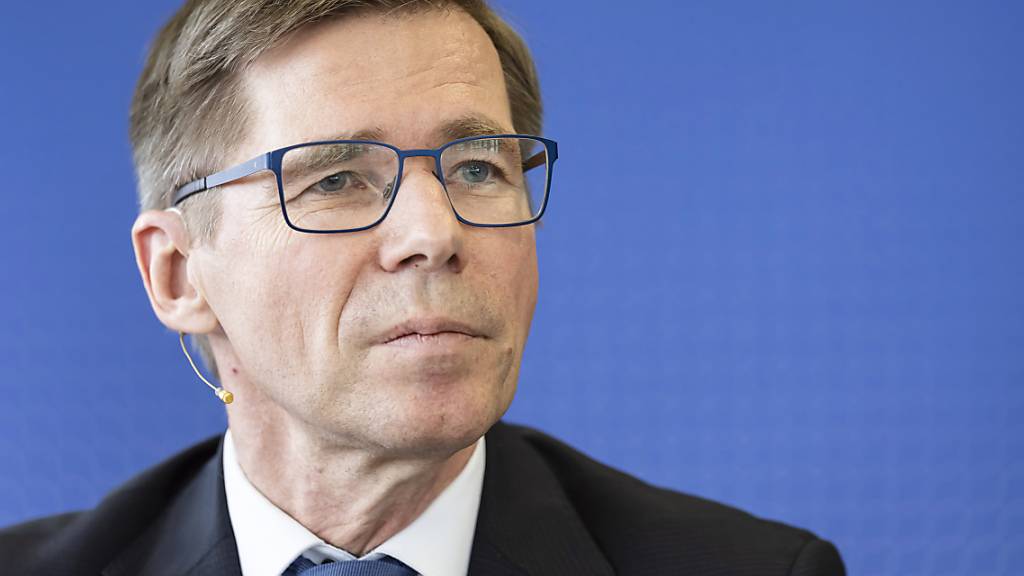 Der Bund will im Zuge der Bundesbudgetsanierung bei der ETH Zürich 50 Millionen Franken sparen - die Hochschule verfüge mit 1,4 Milliarden Franken über genügend Reserven, so die Argumentation. Das stimme nicht, sagte ETH-Präsident Joël Mesot jetzt. (Archivbild)
