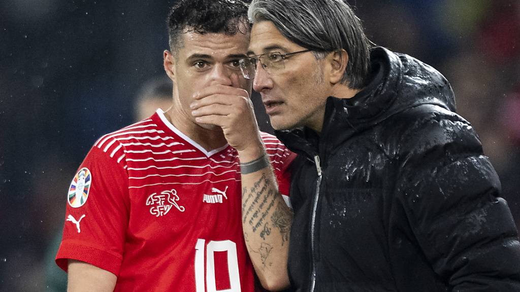 Der Captain und der Trainer: Das Verhältnis zwischen Granit Xhaka und Murat Yakin dürfte beim Schweizerischen Fussballverband in die Analyse einfliessen