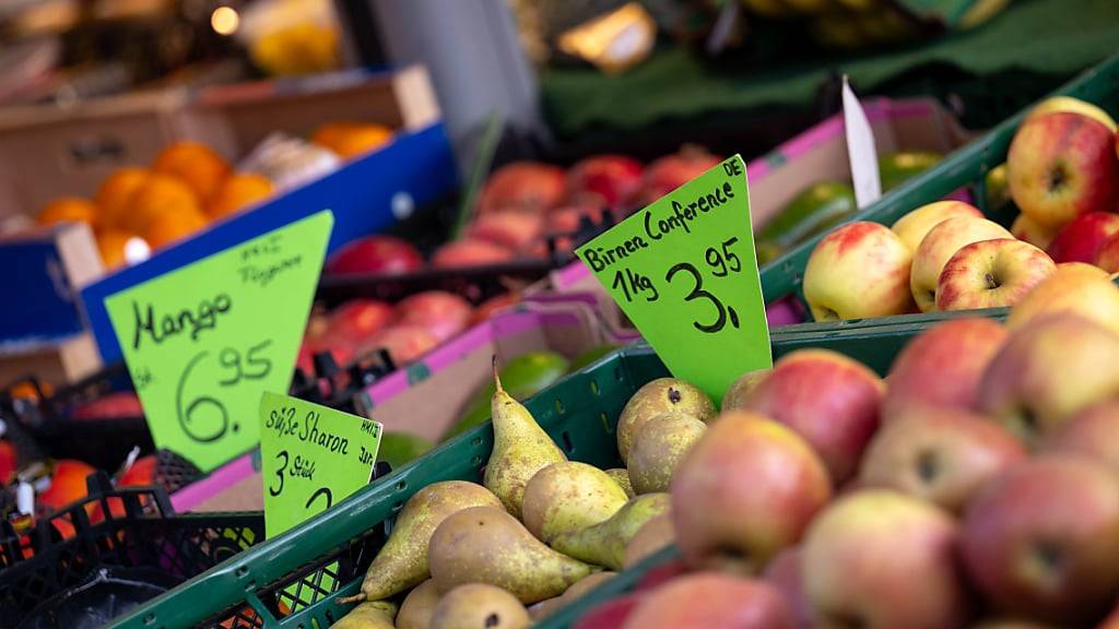 Der Preisauftrieb in Deutschland hat sich zu Beginn des neuen Jahres deutlich verlangsamt. (Archivbild)