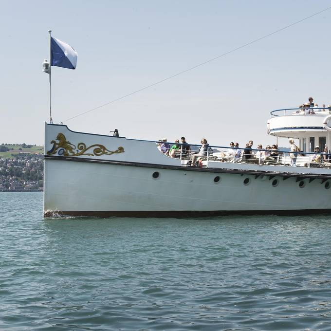 Rentnerin schwimmt gegen das Horn-Verbot