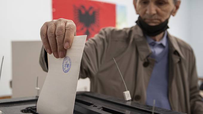 Parlamentswahl in Albanien - Höhere Beteiligung am Horizont