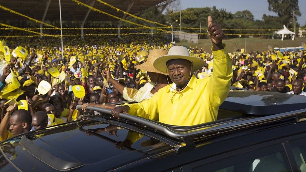 Museveni bei einer Wahlveranstaltung. Er wurde bei der Präsidentschaftswahl mit über 60 Prozent der Stimmen wiedergewählt.