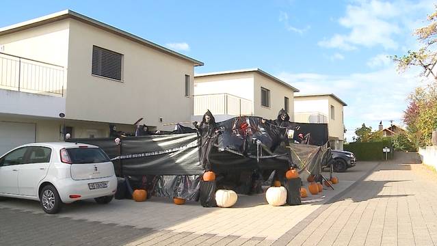 Halloween-Gruselkabinett im Garten