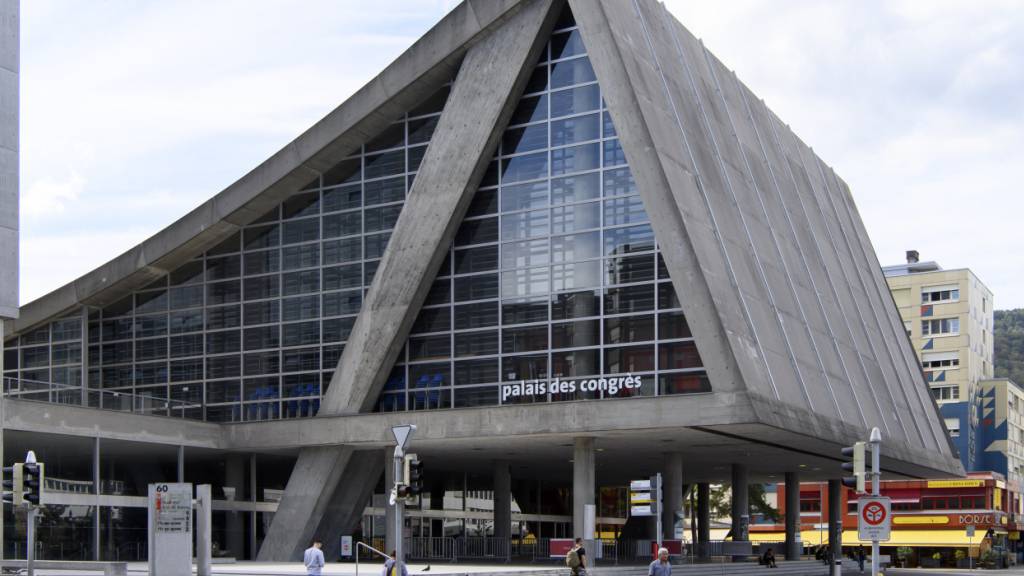 Im Hallenbad des Bieler Kongresshauses kam im September 2021 ein Mädchen ums Leben. (Archivbild)