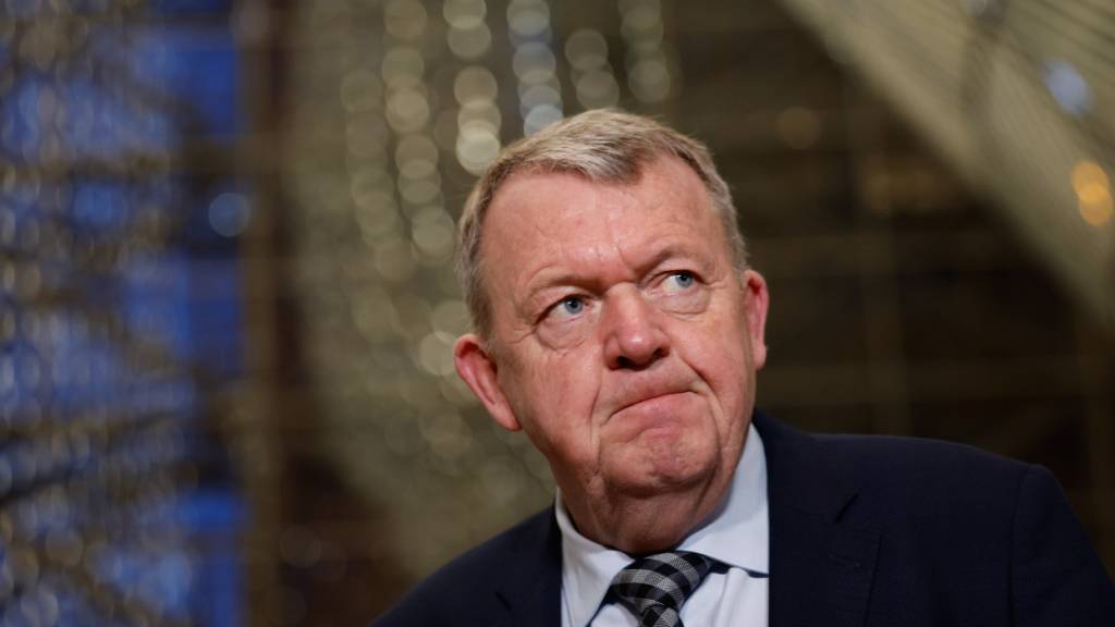 ARCHIV - Lars Lokke Rasmussen, Außenminister von Dänemark, trifft zu einem Treffen der EU-Außenminister im Gebäude des Europäischen Rates ein. Foto: Geert Vanden Wijngaert/AP/dpa