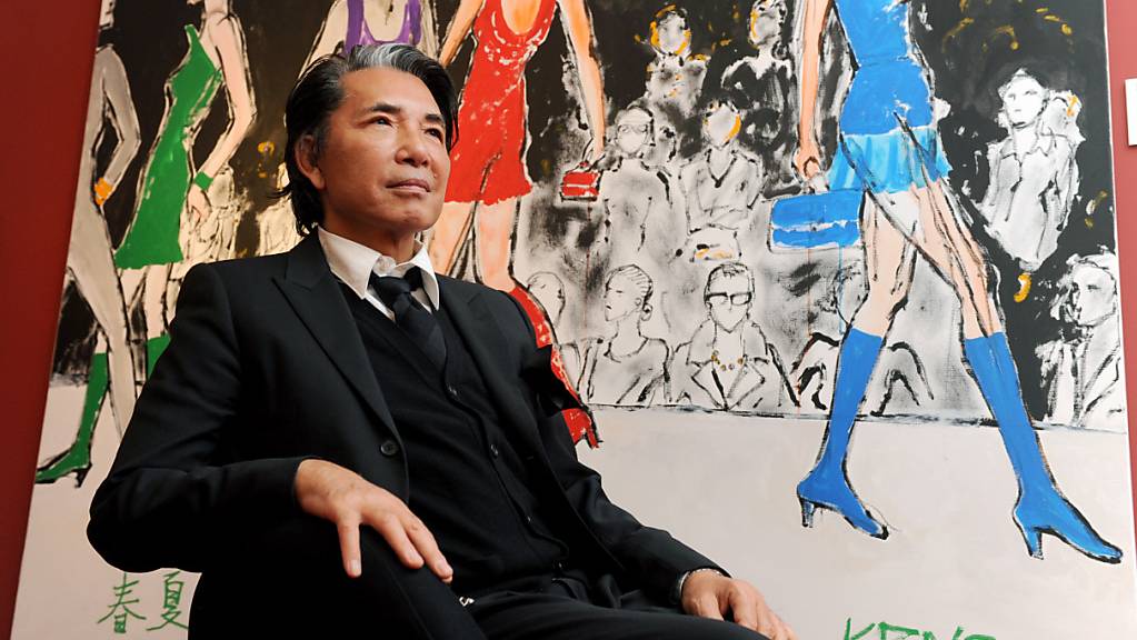 Der japanische Modeschöpfer Kenzo Takada in München im Jahr 2008. Takada starb in Paris an den Folgen einer Covid-19-Erkrankung.