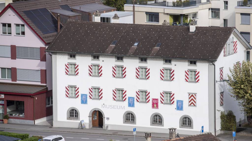 Das Museum Obwalden in Sarnen muss wegen statischen und technischen Mängeln saniert werden. Die Regierung spricht für Sanierungsmassnahmen einen Kredit für 755'000 Franken. (Archivaufnahme)