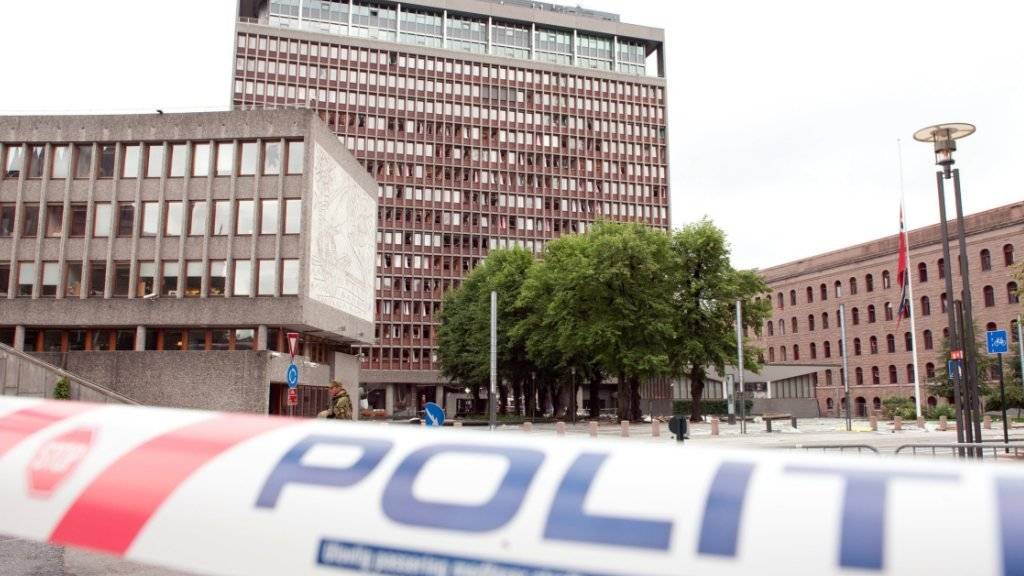 2011 zündete Anders Breivik im Regierungsviertel von Oslo eine Bombe. Als Ausgangsstoffe verwendete er frei verkäufliche Chemikalien. Die EU hat den Verkauf inzwischen reglementiert, nun soll die Schweiz nachziehen. (Archivbild)