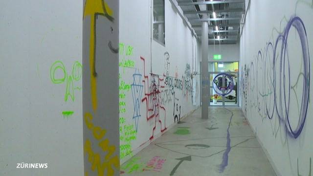 Kunststudenten greifen zur Spraydose