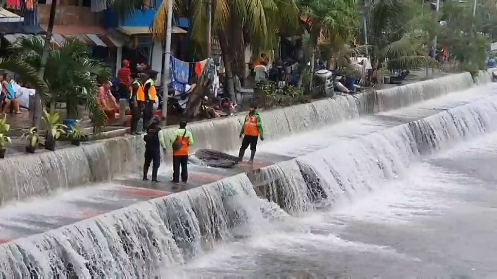 Metropole unter dem Meeresspiegel: Schwere Überflutungen in Jakarta 