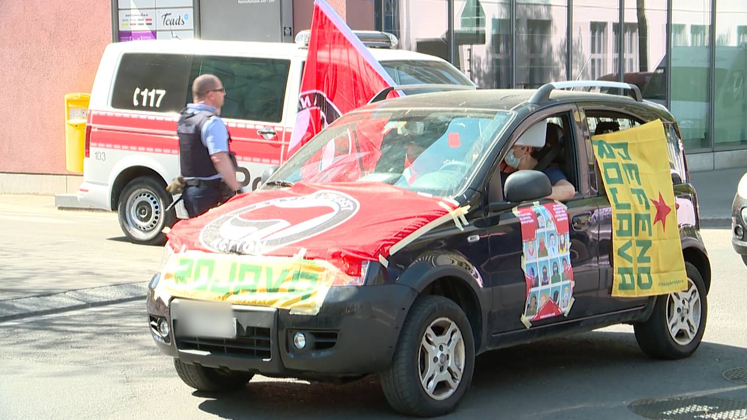 Zürich: Linksautonome Auto-Demo Von Polizei Gestoppt | TeleZüri