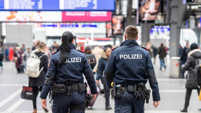 Polizei schnappt sechs Taschendiebe am Hauptbahnhof