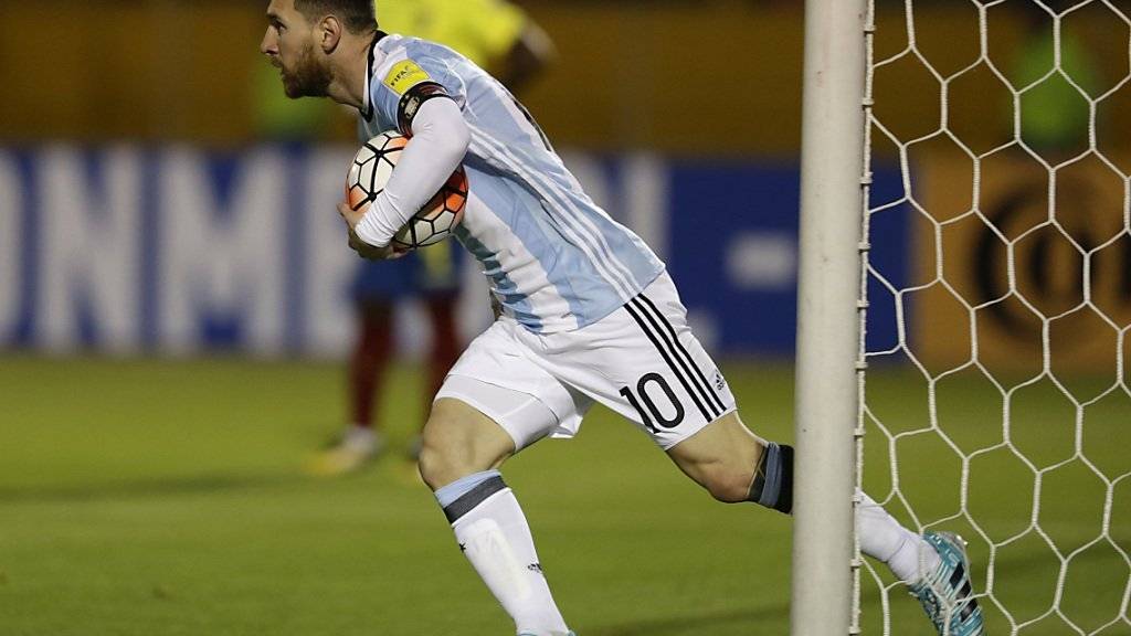 Schoss Argentinien beim 3:1 in Ecuador mit einem Hattrick an die WM: Lionel Messi