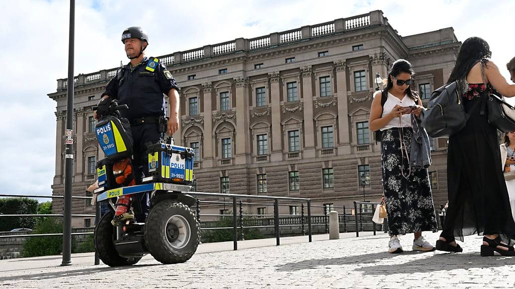 ARCHIV - Terrorverdacht: Zwei Männern wird vorgeworfen, einen Anschlag nahe dem schwedischen Parlament geplant zu haben. Foto: Fredrik Sandberg/TT News Agency/AP/dpa