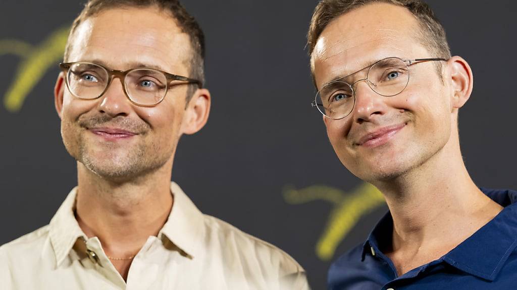 Die Brüder Silvan (l.) und Ramon (r.) Zürcher haben den Film «Der Spatz im Kamin» gemacht. Es ist der dritte Teil ihrer sogenannten «Tier-Trilogie», in der sie Familien und die Beziehung der Menschen zueinander ins Zentrum stellen.