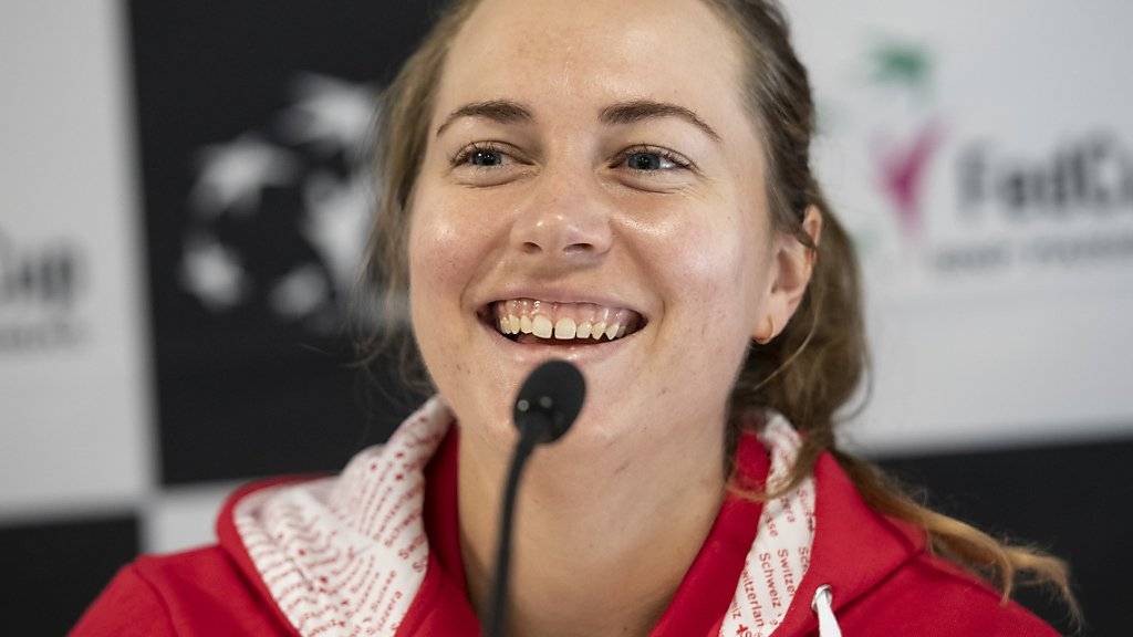 Stefanie Vögele hat gut lachen: Sie gewinnt das Schweizer Duell gegen Viktorija Golubic klar