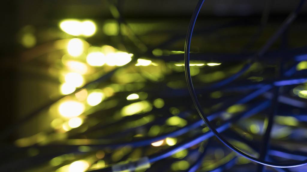 Bis maximal 750 Millionen Franken will sich der Bundesrat den Ausbau von schnellem Internet in der ganzen Schweiz kosten lassen. (Symbolbild)
