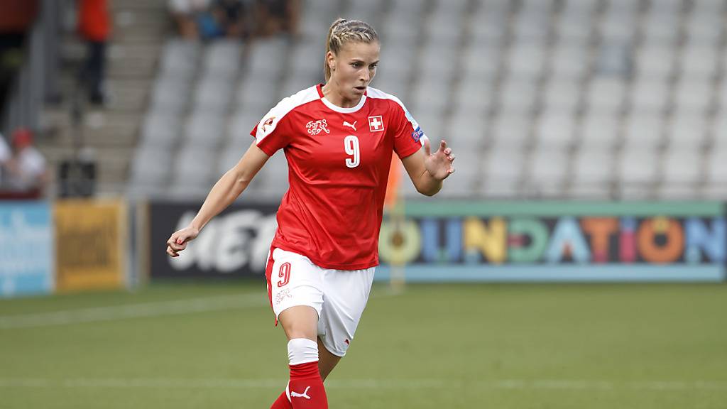 Ana Maria Crnogorcevic führt die Schweiz mit zwei Toren zum Sieg im Testspiel gegen Österreich