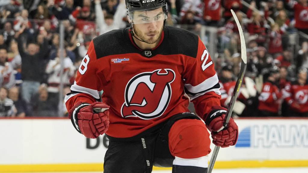 New Jerseys Appenzeller Stürmer Timo Meier erzielt beim 6:2-Sieg in Dallas sein 19. Saisontor