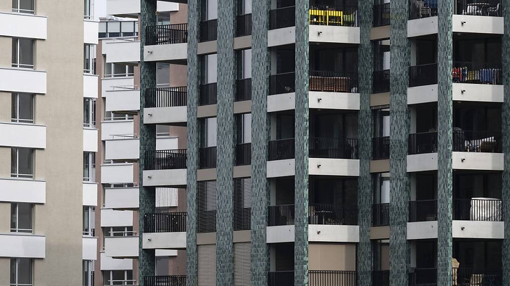 «Kein Wundermittel, aber ein Beitrag»: Das Stadtzürcher Stimmvolk wird voraussichtlich über einen Gegenvorschlag zu einer SP-Wohnbau-Initiative entscheiden können. Dieser Gegenvorschlag soll die Wohnungsnot dämpfen. (Archivbild)