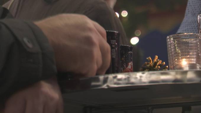 Schnee, Glühwein und Spass: Zirkus Stey feiert Premiere