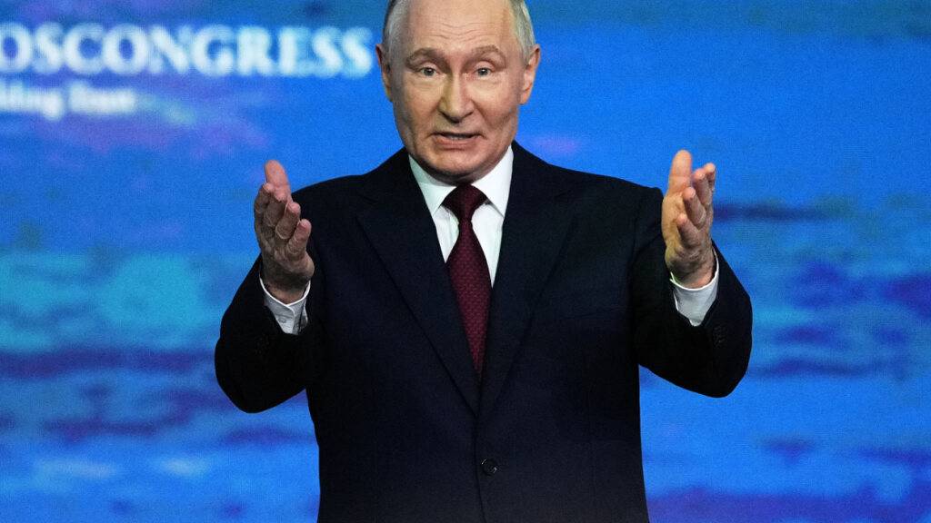 Putin: Treffen mit Selenskyj macht noch keinen Sinn