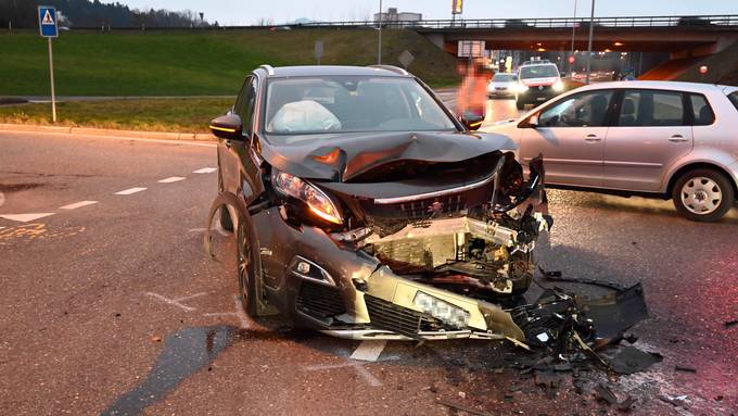 Unfall mit zwei verletzten Lenkerinnen auf der Westumfahrung