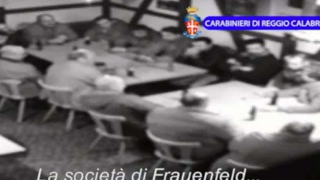 Mitglieder der Frauenfelder Mafia-Zelle in einem Polizeivideo von 2014. (Archiv)