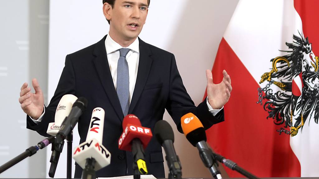 Der österreichische Bundeskanzler Sebastian Kurz (ÖVP) spricht bei einem Statement zur Regierungskrise. Foto: Georg Hochmuth/APA/dpa