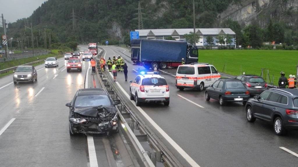 Der Unfallort auf der A4 bei Seewen im Kanton Schwyz.
