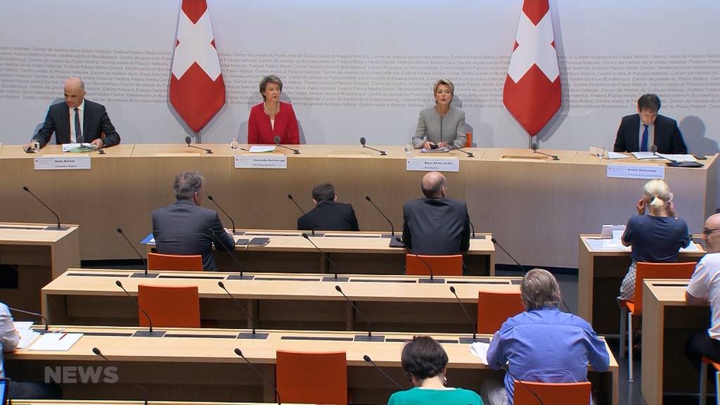 Bundesrat lockert fast bis zurück zur Normalität