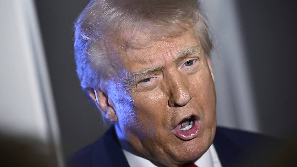 Trump erwägt Verlegung von US-Gefangenen nach El Salvador