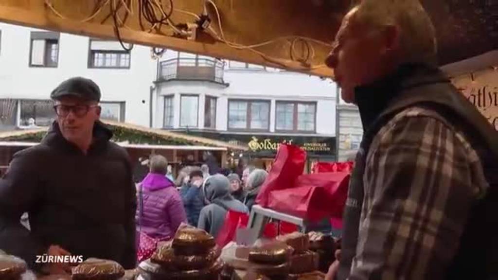 Rekordansturm beim Weihnachtsmarkt in Einsiedeln