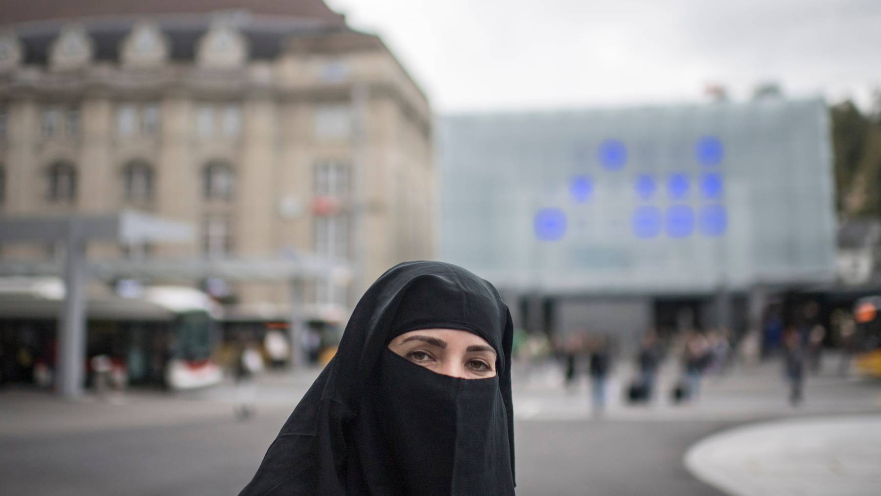 Frau mit Burka in St.Gallen. (Archiv)