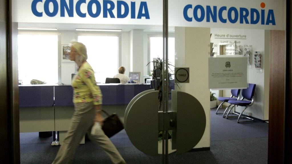Die Krankenkasse Concordia schliesst die Tür für Firmenkunden - 40 Stellen gehen verloren. (Archivbild)