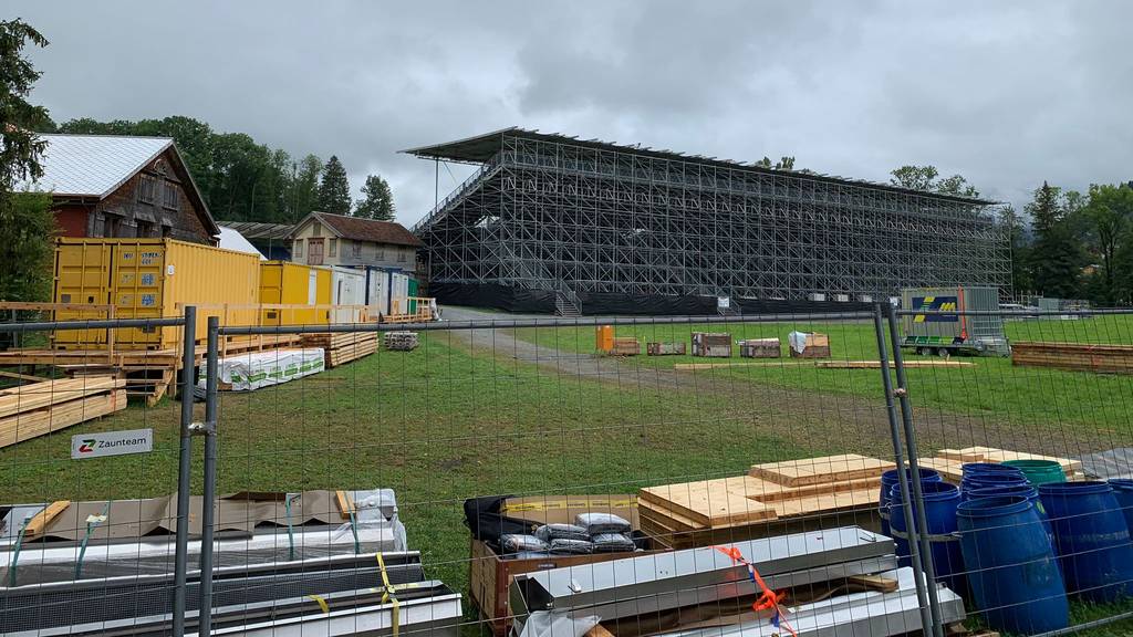 Aufbau Jubiläumsschwingfest Appenzell