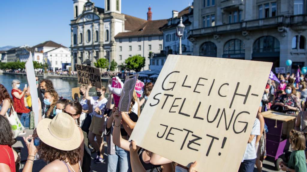 Luzern soll Fortschritt bei Gleichstellung laufend festhalten