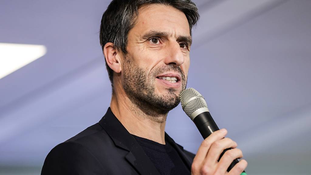 Tony Estanguet, Chef des Organisationskomitees der Sommerspiele in Paris, muss sich wegen seines Gehalts rechtfertigen