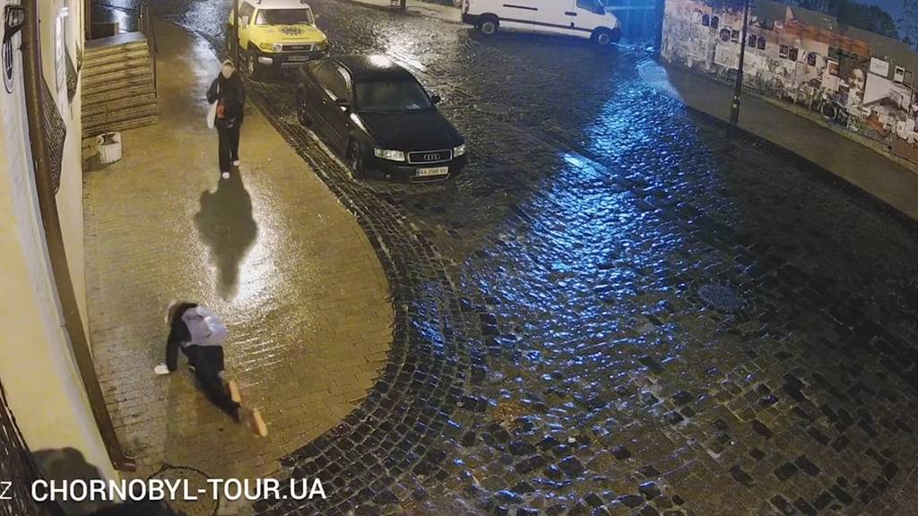 Diese spiegelglatte Strasse lässt niemanden hoch