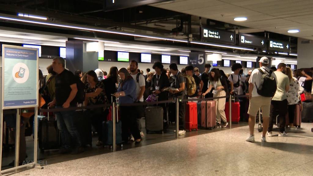 Chaos zum Ferienstart: Was Reisende in der Region tun können, wenn der Flug kurzfristig abgesagt wird