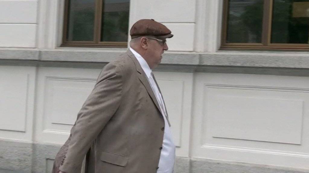 Dieter Behring vor dem Bundesstrafgericht in Bellinzona. Der 61-Jährige soll rund 2000 Anleger um insgesamt 800 Millionen Franken betrogen haben.