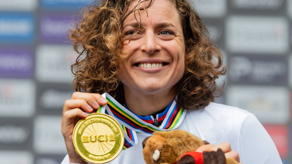 Herausragende Schweizer Fahrerin an der WM in Montreal: Marken Reusser mit der Goldmedaille aus dem Zeitfahren