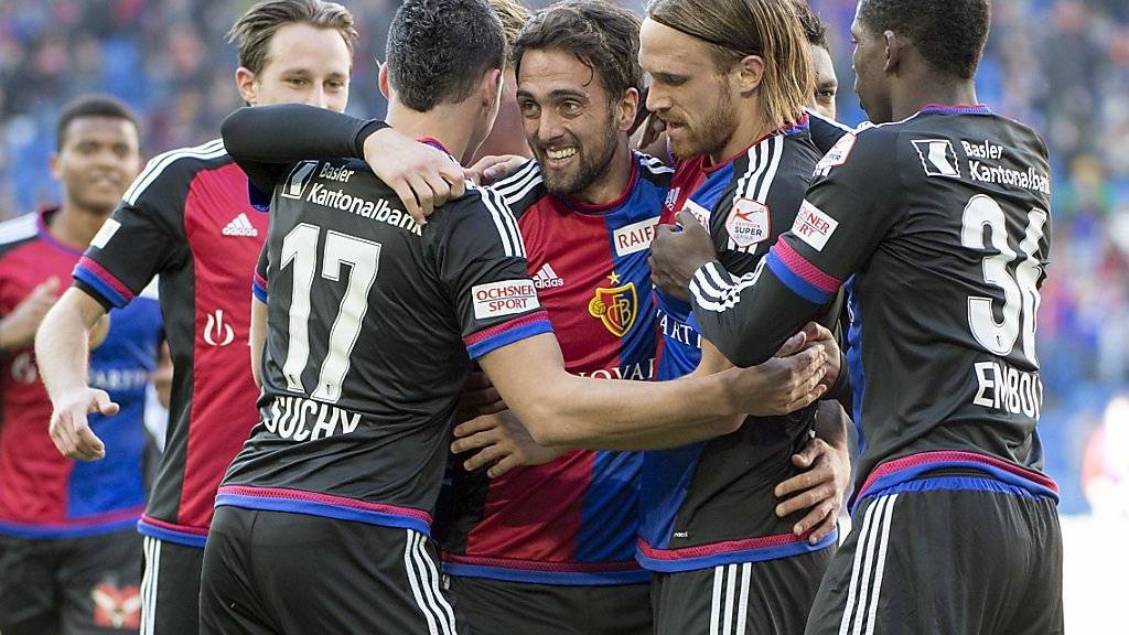 Ein Bild, an das sich die Konkurrenz längst gewohnt hat: die Spieler des FC Basel mit Torjubel