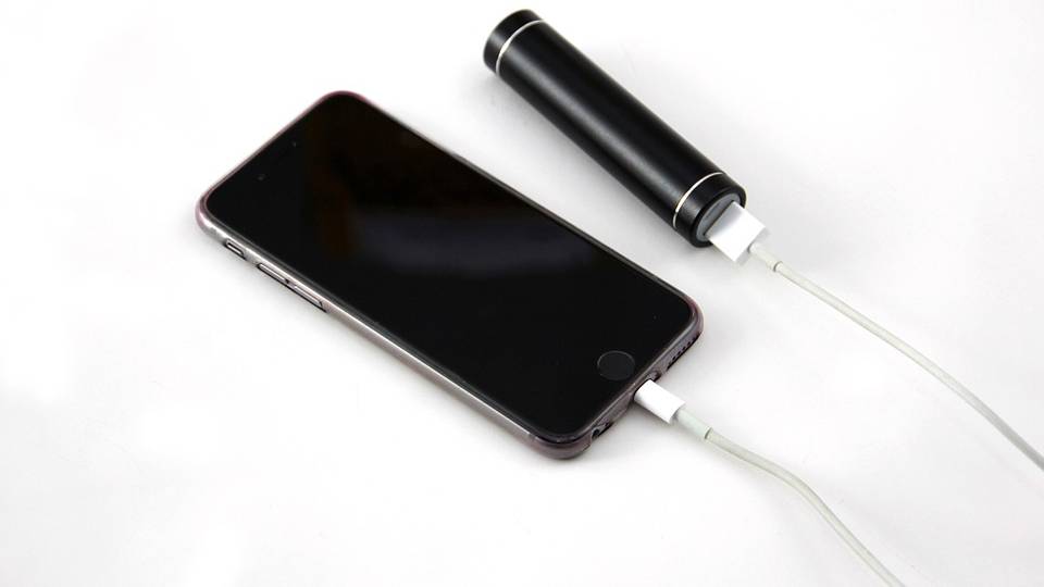 So ladet ihr euer Handy richtig auf