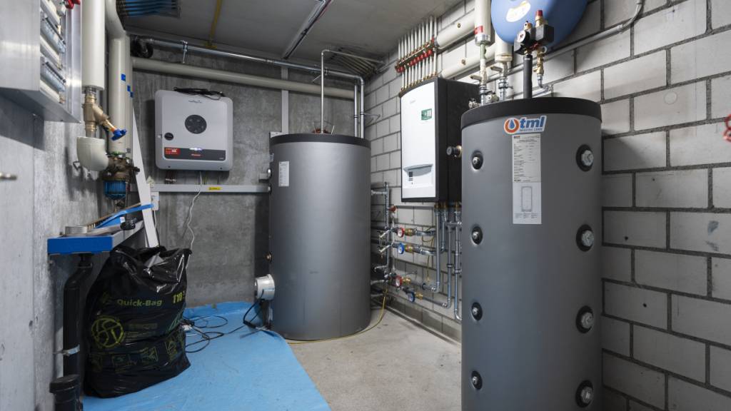 Nidwalden unterstützt unter anderem den Ersatz von ineffizienten Elektroheizungen durch Wärmepumpen. (Symbolbild)