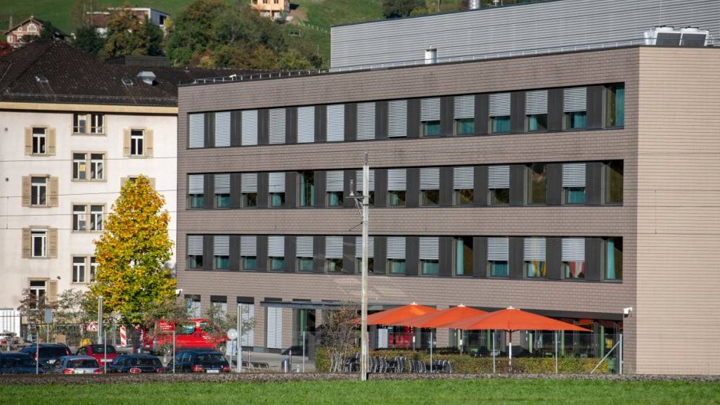 Das Kantonsspital Obwalden in Sarnen soll Teil der LUKS Gruppe werden. (Archivaufnahme)