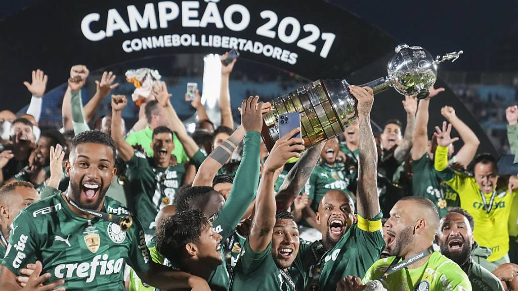 Die Spieler von Palmeiras feiern den erneuten Gewinn der  Copa Libertadores